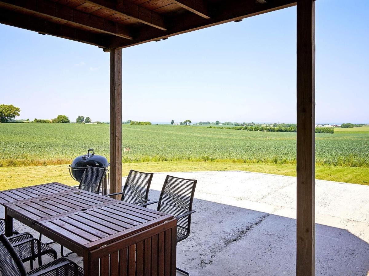 6 Person Holiday Home In Svaneke Eksteriør billede